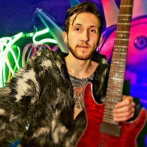 Meet your Posher, Jeremiah